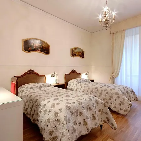 Farini Boutique Apartment Florence